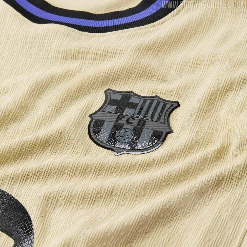 2025-26 FC Barcelona Idegenbeli Mez